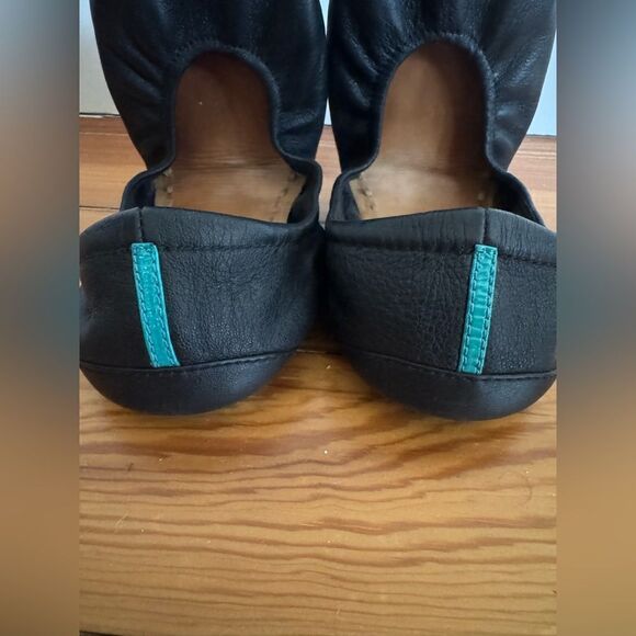Tieks Black Leather Shoes - Picture 3 of 8